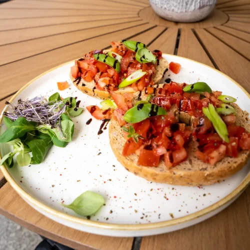 bruschetta-tomaten-basilikum-barnys-spremberg
